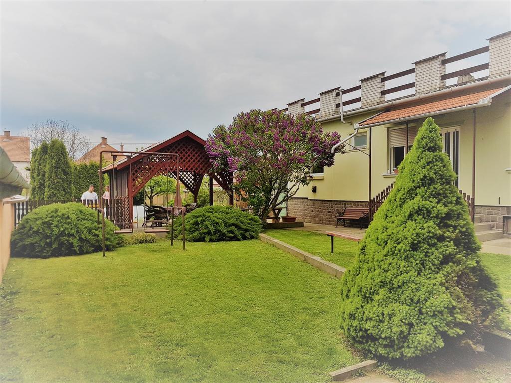 Apartament Kovacs Vendeghaz Mátraderecske Zewnętrze zdjęcie